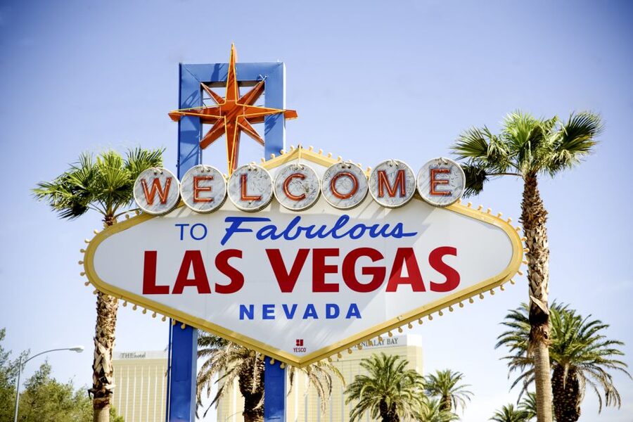 Las Vegas: Atomic Saloon Show at The Venetian - A 90-minute mix of comedy, circus, and cabaret