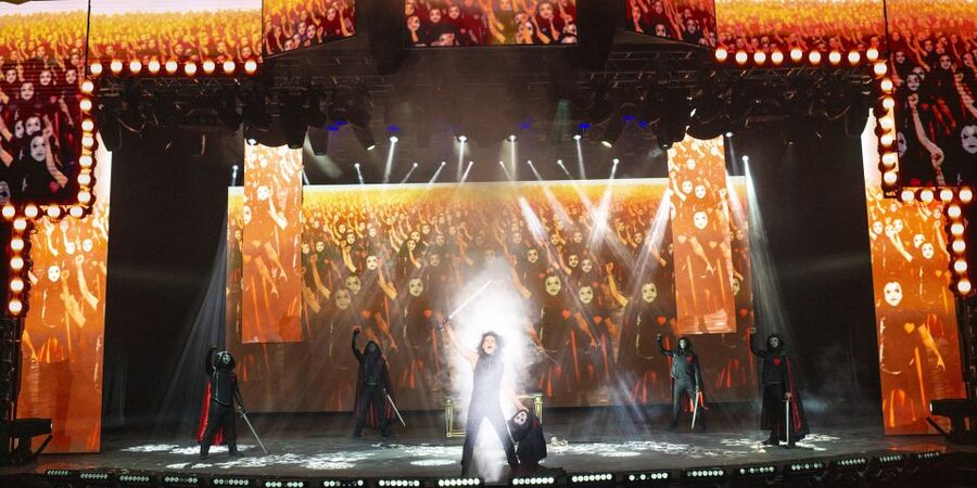 Las Vegas: Criss Angel MINDFREAK® Show at Planet Hollywood - Inside the 75-Minute Production