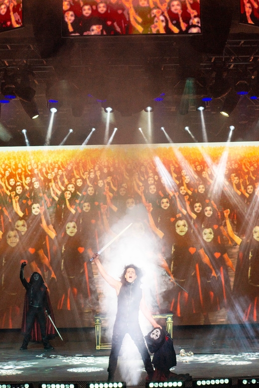 Las Vegas: Criss Angel MINDFREAK® Show at Planet Hollywood - What Makes the Show Feel Personal