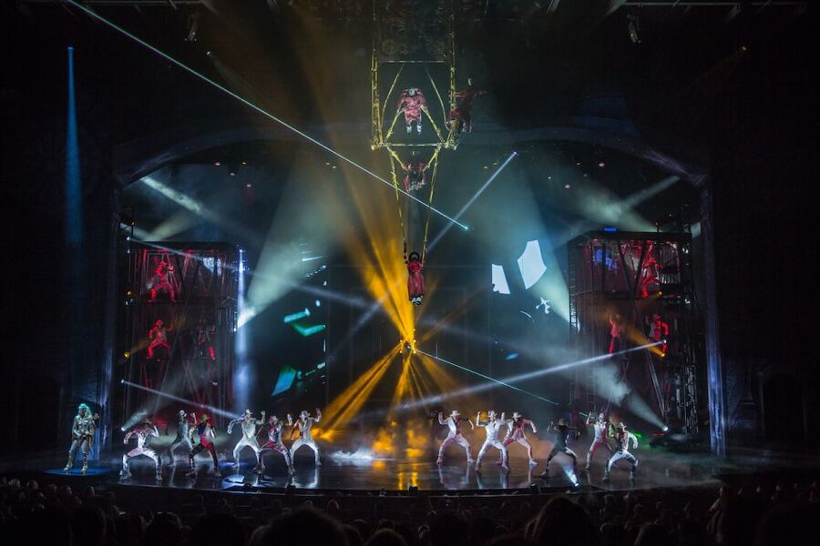Las Vegas: Michael Jackson ONE by Cirque du Soleil Ticket - Acrobatics and choreography carry the action
