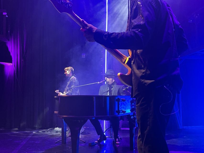 Las Vegas: Piano Man by Kyle Martin Live Show Tickets - What the performance feels like from start to finish