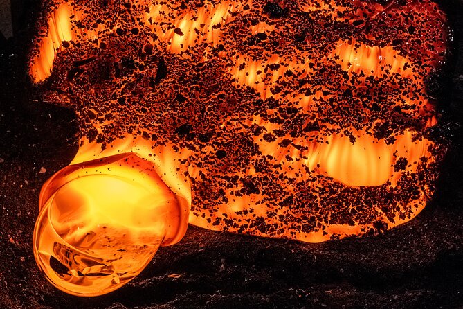Lava Show Reykjavik Admission Ticket - Optional Premium Upgrade - The live pour is the main event