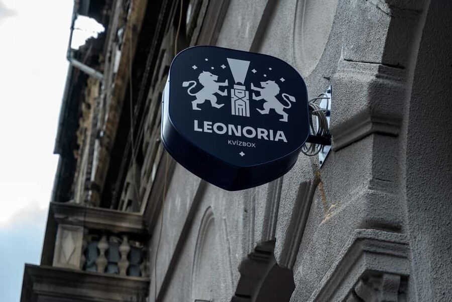Leonoria Quizboxing- TV show-style team event in Budapest - The lights, sound, and live score
