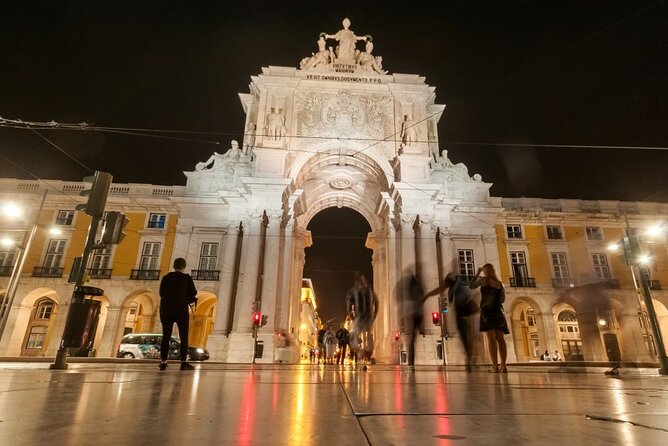 Lisbon: Authentic Fado Show, Dinner and Night Tour - What the $173 price really covers