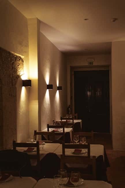 Lisbon: Dinner with Fado Show with the Rising Stars of Fado - The Portuguese dinner, from small plates to main courses