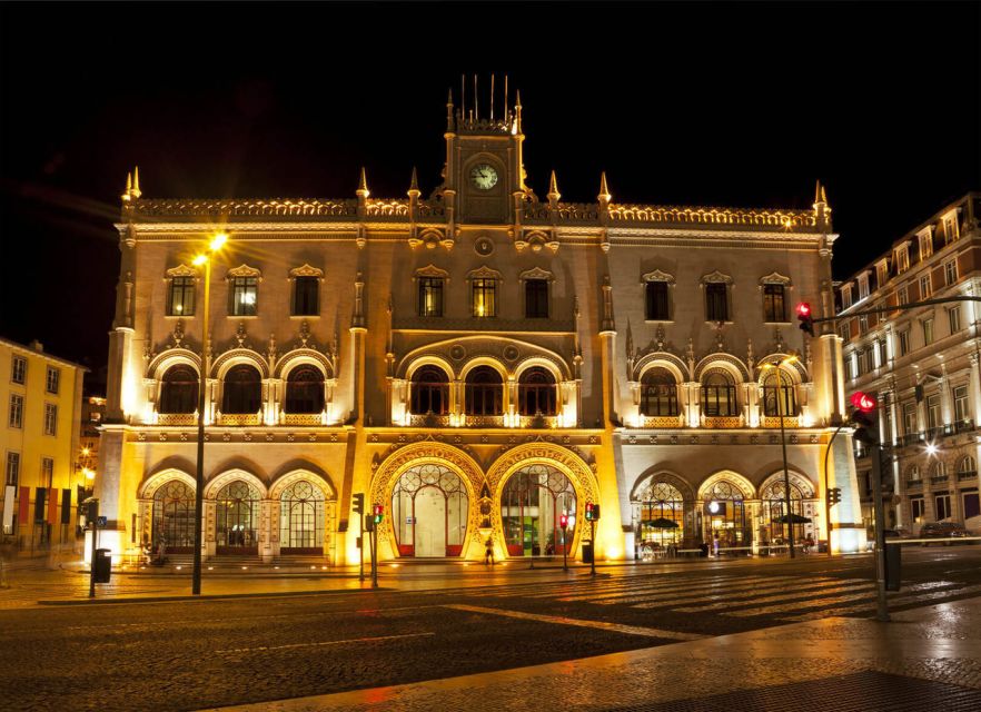 Lisbon: Evening City Tour with Dinner and Live Fado Show - Booking details that matter