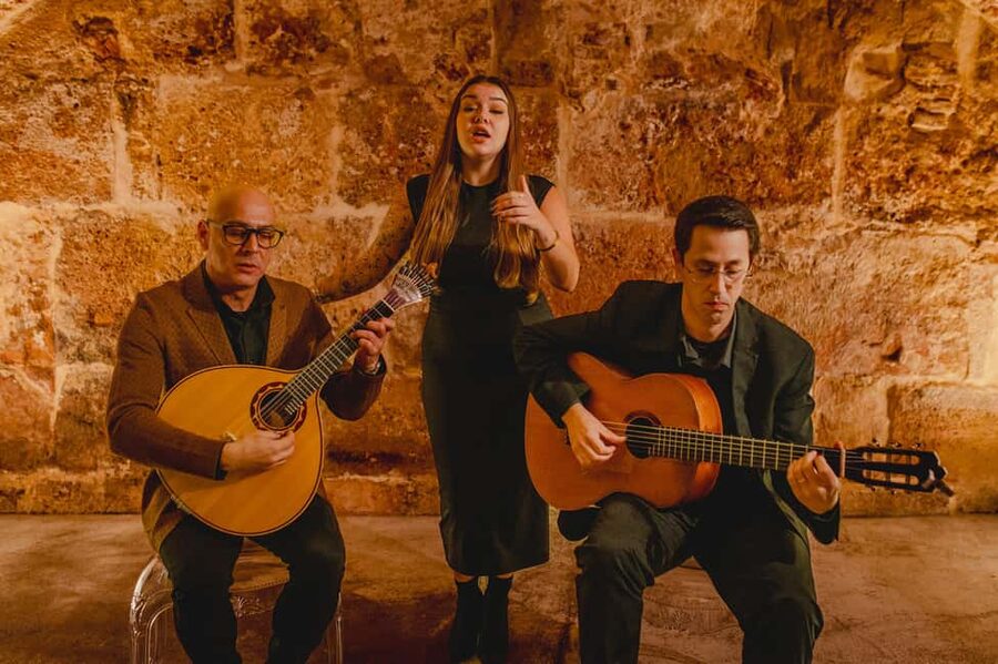 Lisbon: Fado Show and Wine inside Medieval Walls - Why this short Fado show works so well