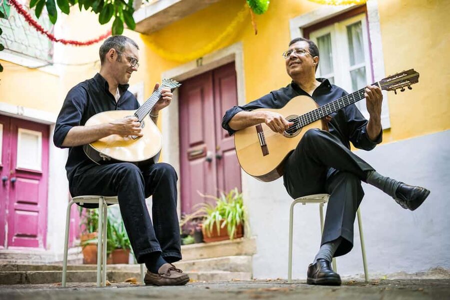 Lisbon: Fado Show with Dinner and City Tour - Key points to know before you book