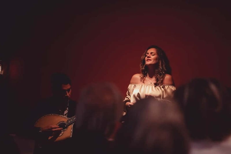Lisbon: Live Fado Show with Port Wine at Lisboa em Fado - Key points at a glance