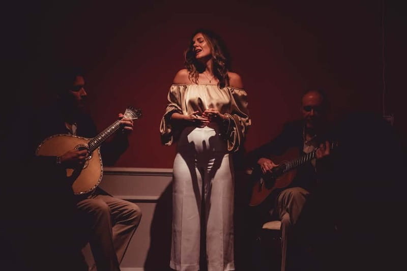 Lisbon: Live Fado Show with Port Wine at Lisboa em Fado - Audience participation: fun, but not for everyone