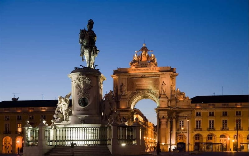 Lisbon: Private Night Tour with Fado Dinner Show - FAQ