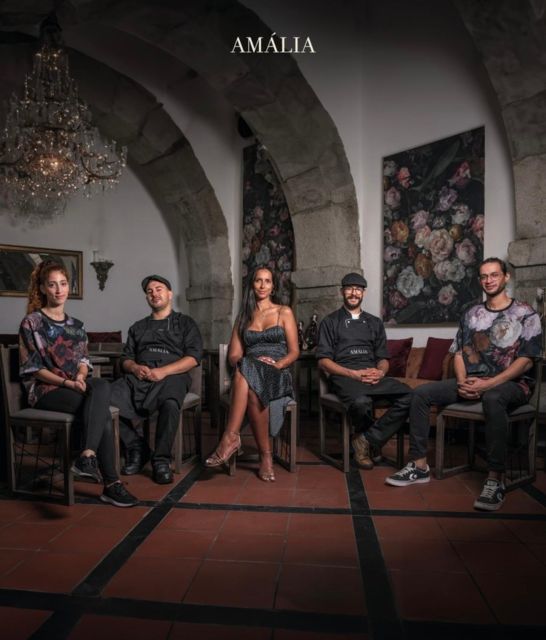 Live fado show in a restaurant - The Amália Rodrigues connection