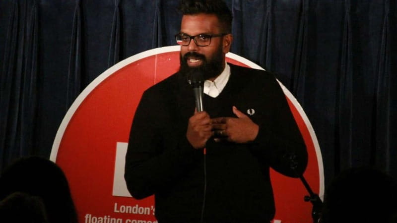 London: Boat Show Comedy Club Experience - Why the floating setting adds value
