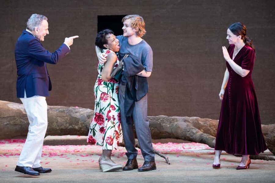 London's West End: Ticket to All My Sons - Bryan Cranston and the Keller family