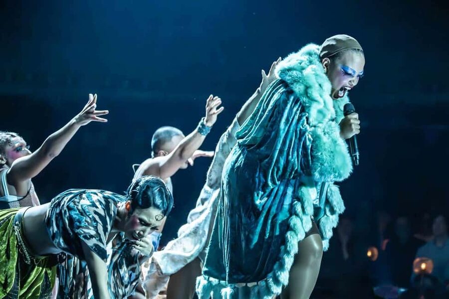 London's West End: Ticket to Cabaret at the Kit Kat Club - Timing, interval, and your evening plan