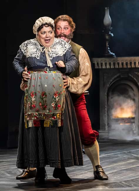 London's West End: Ticket to Oliver! The Musical - The songs that make Oliver! so memorable