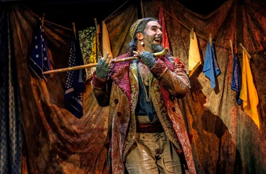 London's West End: Ticket to Oliver! The Musical - Should you book this Gielgud Theatre production?