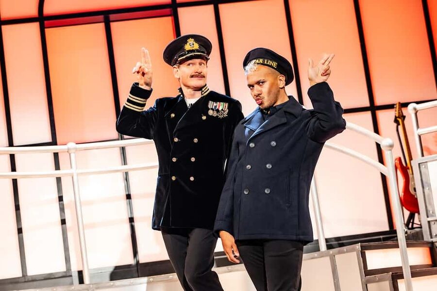 London's West End: Ticket to Titanique the Musical - Arrival, tickets, and theatre rules