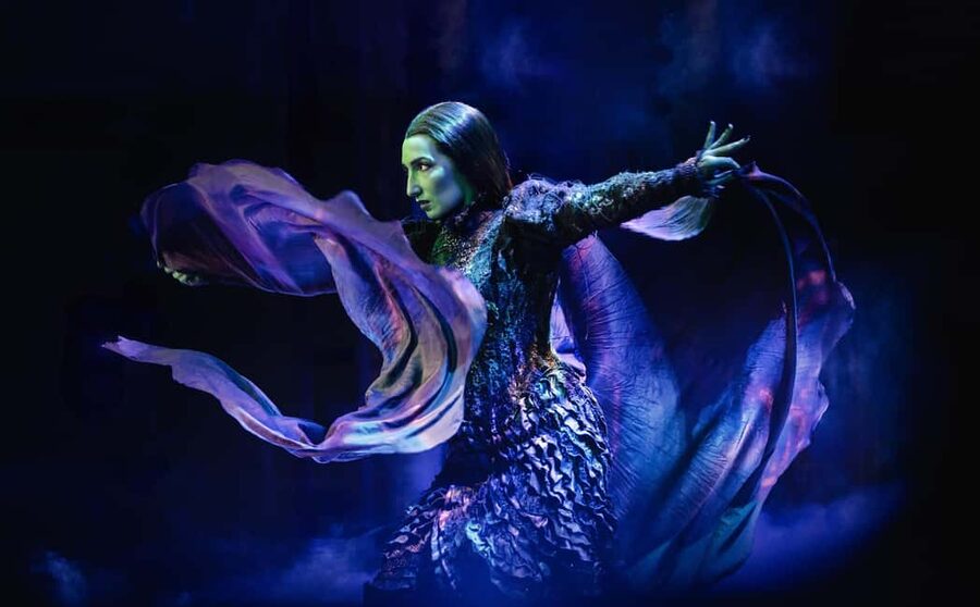 London's West End: Ticket to Wicked the Musical - Entering the Apollo Victoria Theatre in Pimlico