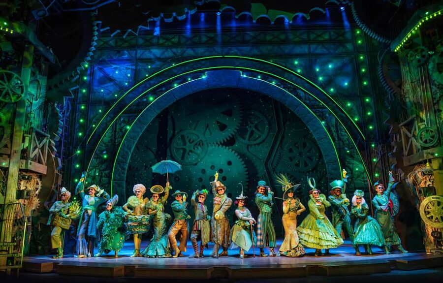 London's West End: Ticket to Wicked the Musical - The opening act sets up two very different women