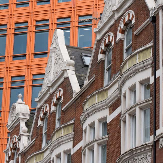 London: West End Photography Walking Tour with Guide - Key points