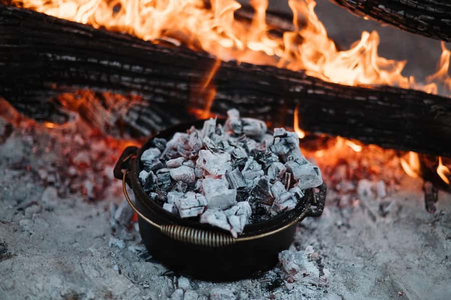 Longreach: Smithy's Outback Dinner and Show - From your Longreach pickup point to Smithy’s