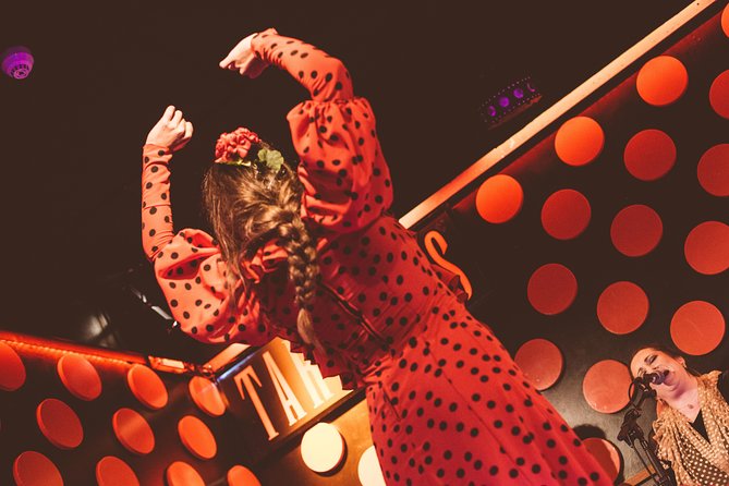 Los Tarantos Barcelona Flamenco Show Ticket - A 40-minute flamenco set in Plaça Reial