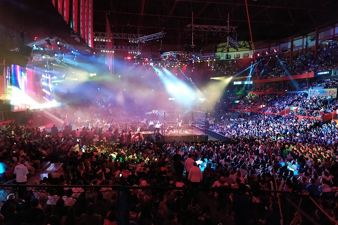 Lucha Libre wrestling show, tacos and beer with artist - Timing, cash, and small details that matter