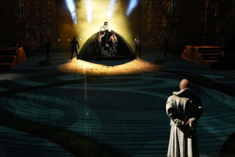 Macau: House of Dancing Water Show Ticket - What the 270-degree theater adds
