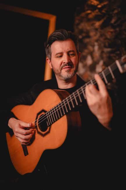 Madeira: Fado Show - The Heart of Portugal With Madeira Wine - Why the explanations matter