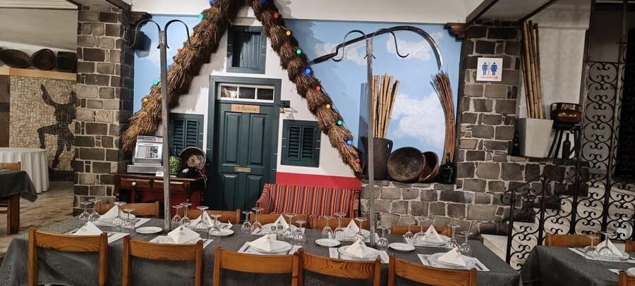 Madeira: Folk Dancing Show and Traditional Local Dinner - What arrives at the table