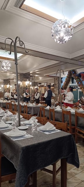 Madeira: Folk Dancing Show and Traditional Local Dinner - Getting there with Lucy, Tony, or another local guide