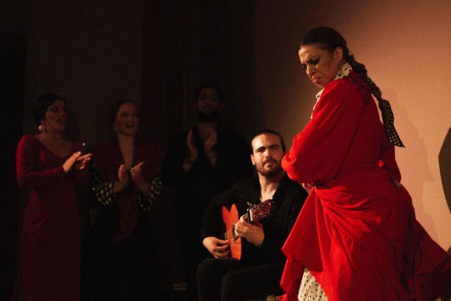 Madrid: 1-Hour Traditional Flamenco Show at Centro Cultural - Access, language, and simple planning advice