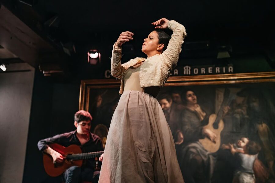 Madrid: Flamenco Show at Corral de la Moreria - The Atmosphere Beside the Royal Palace