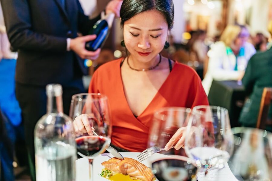Madrid: Flamenco Show at Corral de la Moreria - Show Only or Dinner Included?