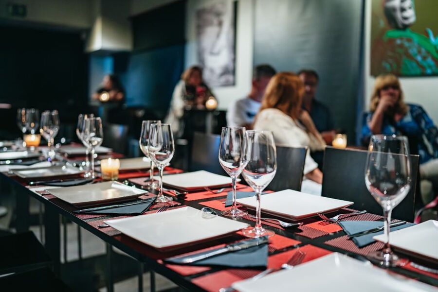 Madrid: Flamenco Show at Tablao "Las Tablas" with Drink - Drink, snacks, and the dinner option
