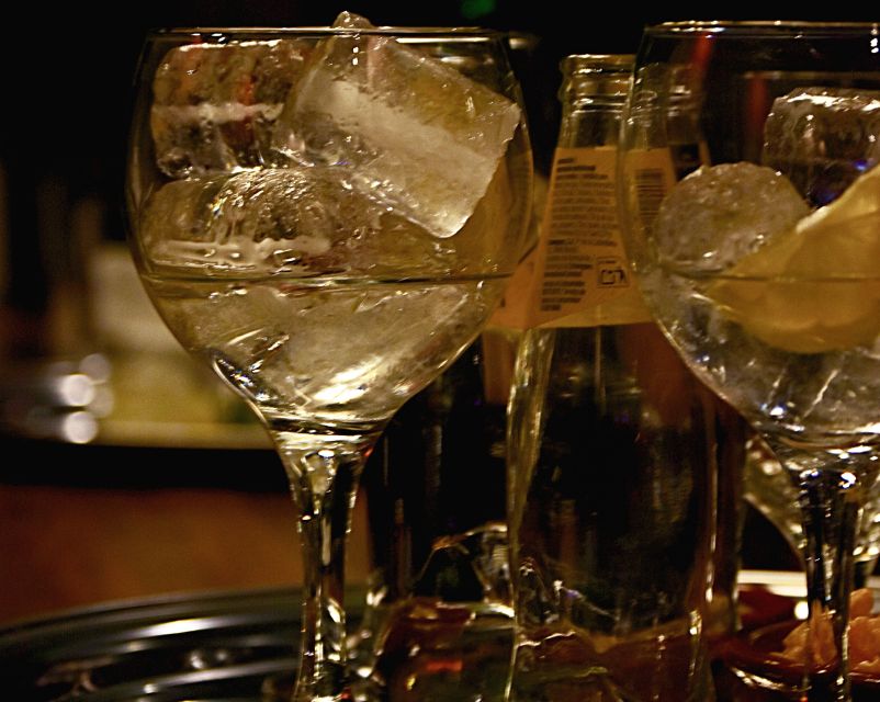 Madrid: Flamenco Show at Tablao Sala Temple with Drink - Your included drink and the optional Spanish menu
