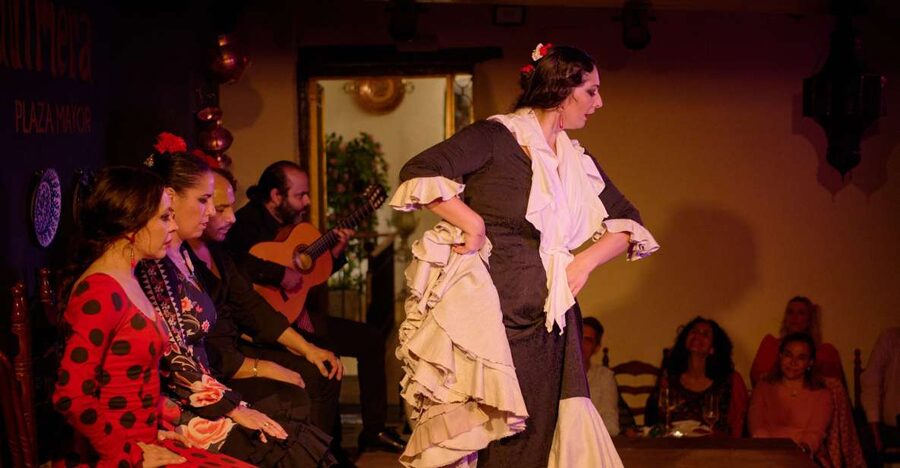Madrid: Flamenco Show La Quimera with Drinks & Dinner Option - Key Points Before You Book