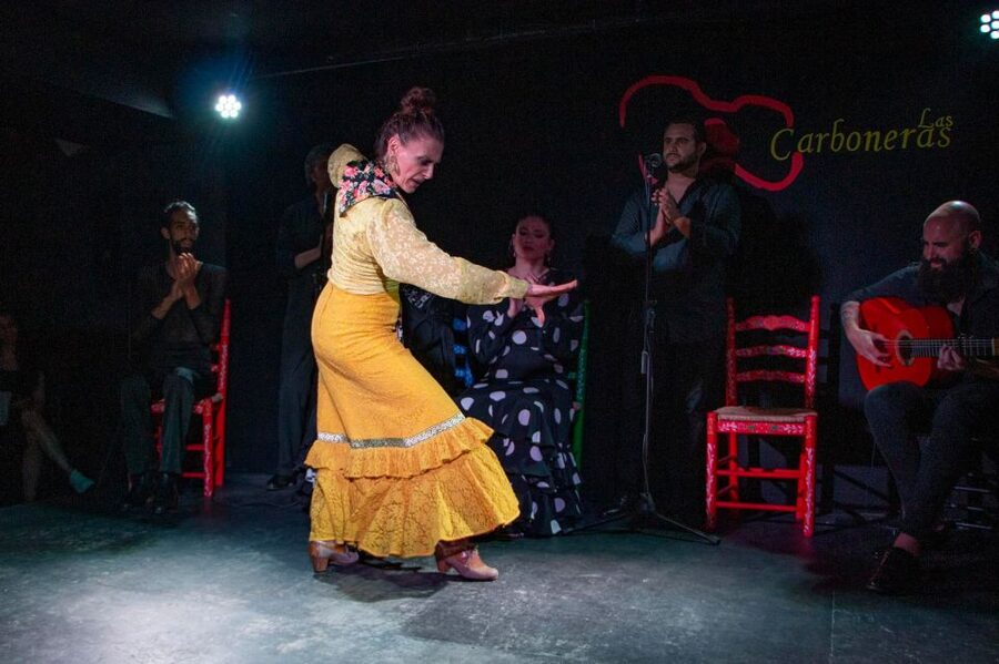 Madrid: Flamenco Show with Tapas and Wine Tour - Meat cheeks make the second restaurant stop different