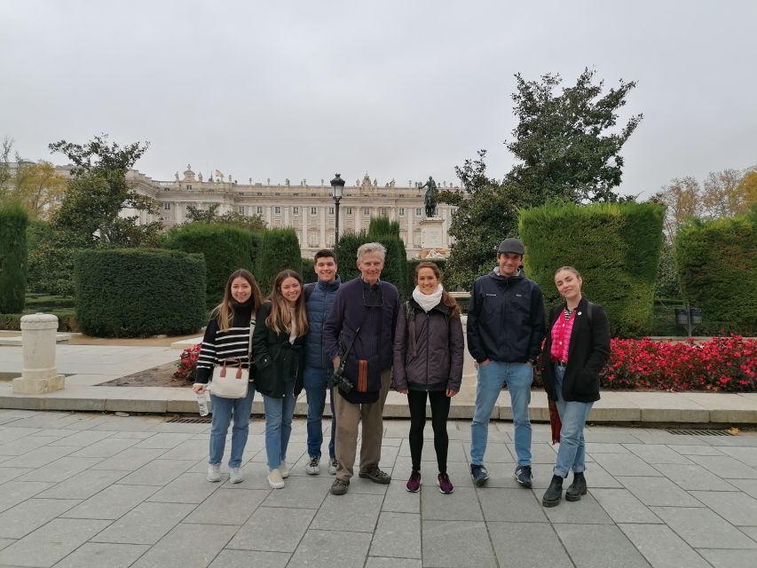 Madrid: Full-Day Private City Tour with Flamenco Show & Meal - Key points at a glance