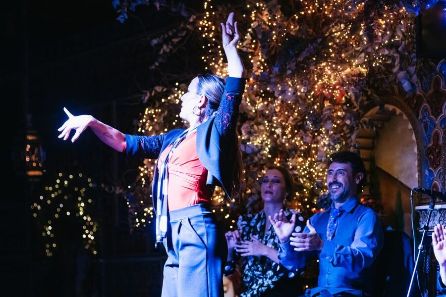 Madrid: Live Flamenco Show with Food and Drinks Options - Entering Torres Bermejas in central Madrid