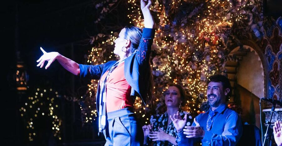 Madrid: Live Flamenco Show with Food and Drinks Options - What the one-hour flamenco show includes