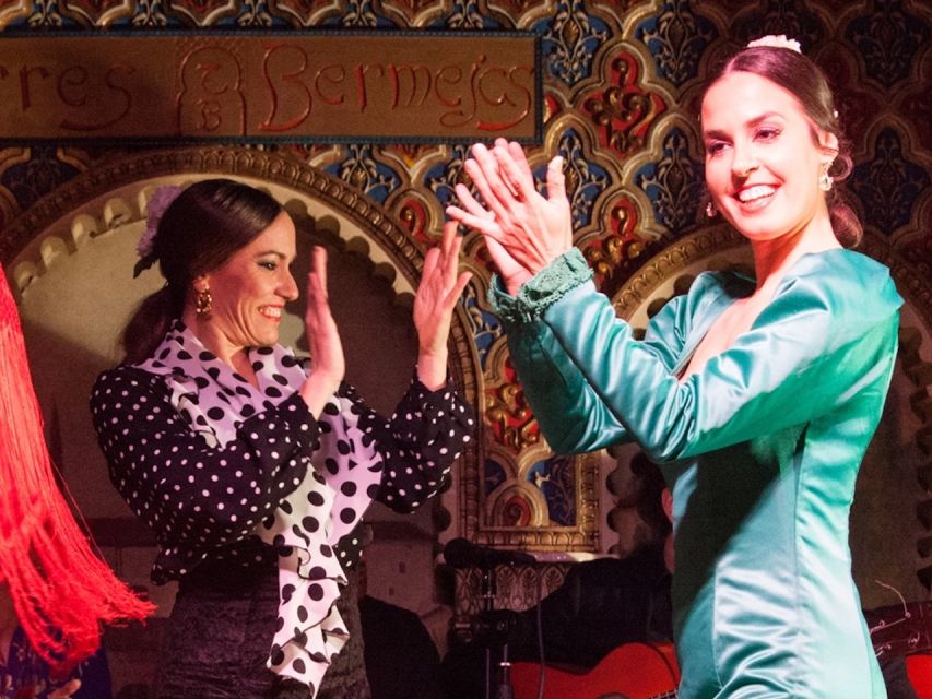 Madrid: Old Town Walking Tour and Flamenco Show - What Comes With the Dinner Option