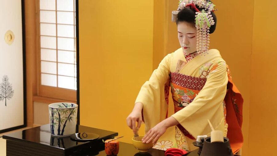 Maiko Dance and Tea Ceremony on a Noh Stage in Kyoto - Removing your shoes and settling in