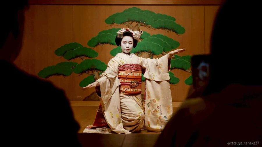 Maiko Dance and Tea Ceremony on a Noh Stage in Kyoto - Watching the dance with English interpretation