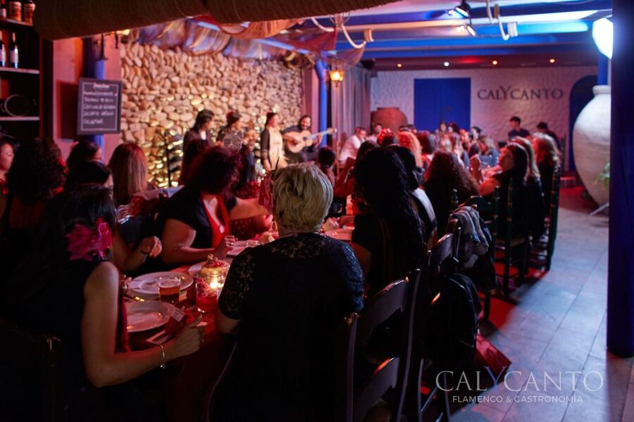 Malaga: Authentic Flamenco Show at El Gallo Ronco - A small stage where flamenco feels close