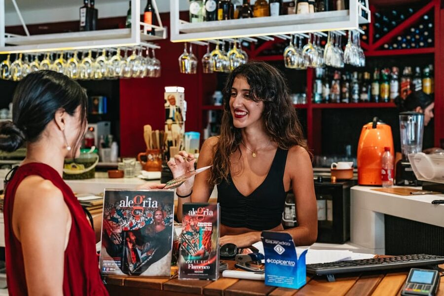 Málaga: Live Flamenco Show at Flamenco Alegría - Why the smaller room helps