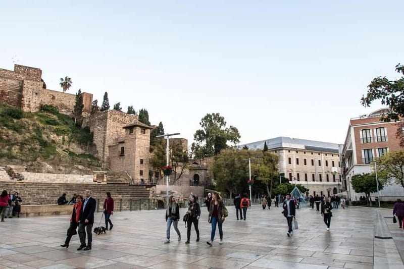 Malaga: old town walking tour & flamenco show - A compact route through Malaga’s central sights