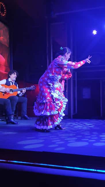 Malaga: Paella and Tapas Tour with The Best Flamenco Show - Two restaurant stops for local dishes