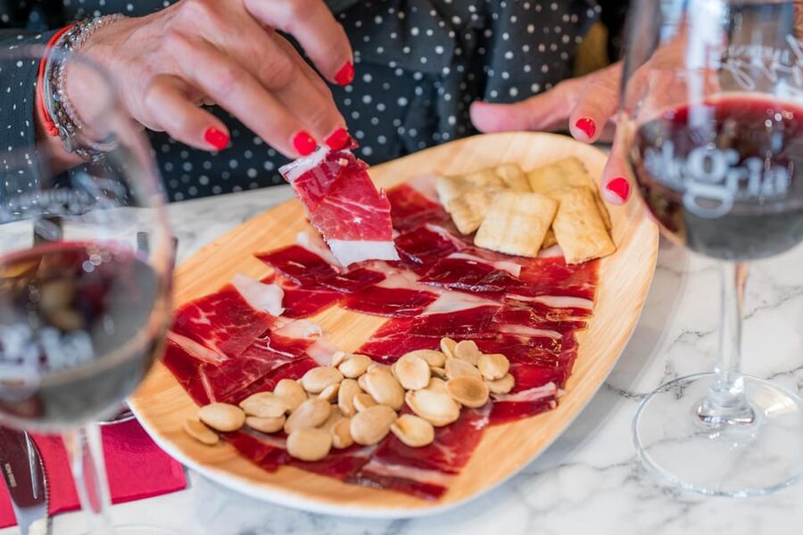 Malaga: Show and Food at Alegría Flamenco and Restaurant - Practical tips for a better evening